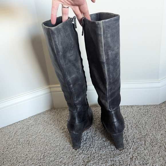 UGG Kendrick High Boots Distressed Grey Leather sz 9.5 - Picture 4 of 10